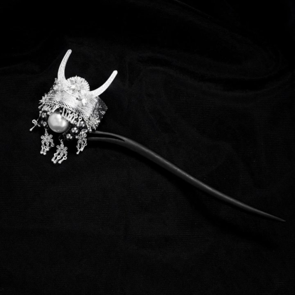 Chinese traditional Miao hairpins are sweet and lovely everyday hair accessories - Image 3