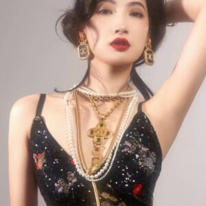 #299 Fashionable and high-end retro earrings
