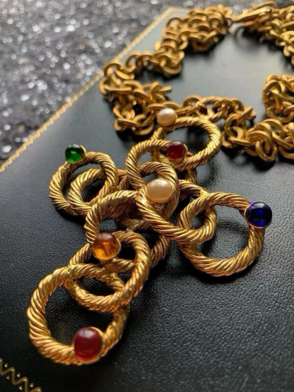#300 Fashionable and high-end retro Necklace - Image 4