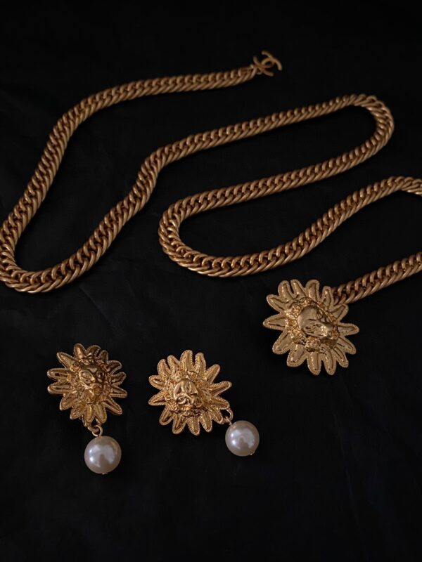 #99 Fashionable and high-end, versatile necklace, personalized designer style lion head retro court style necklace Waist chain and earrings - Image 12