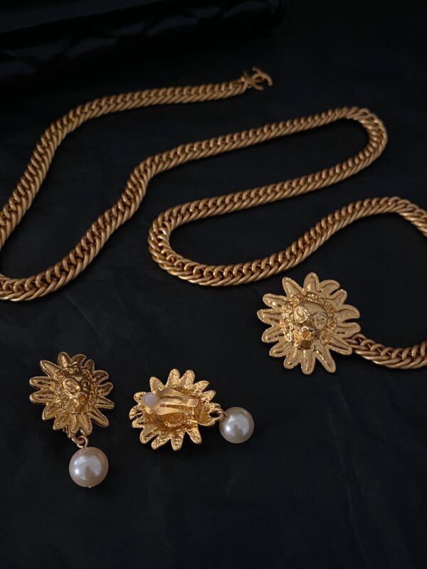 #99 Fashionable and high-end, versatile necklace, personalized designer style lion head retro court style necklace Waist chain and earrings - Image 13