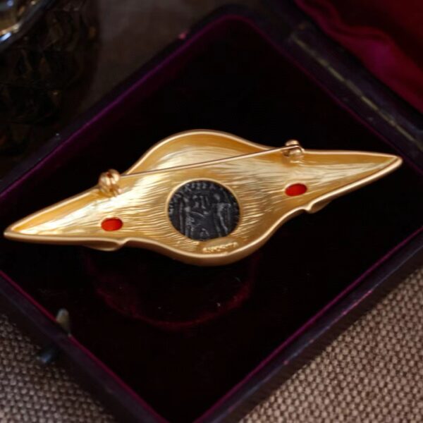 #92 Fashion High-Grade Brooch Dinner Elegant Retro Brooch Personality Designer Model Brooch - Image 5