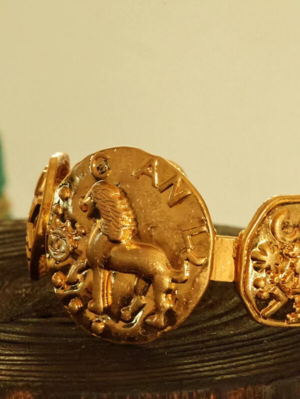 #97 Fashionable and high-end, versatile bracelet, personalized designer's ancient coin bracelet, retro court style bracelet - Image 3