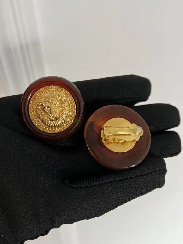 #84 Fashion High-Grade Versatile Vintage Court Style Earrings Personality Designer Model Classic Earrings - Image 2