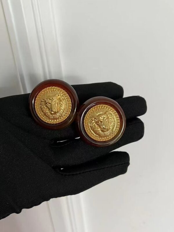 #84 Fashion High-Grade Versatile Vintage Court Style Earrings Personality Designer Model Classic Earrings