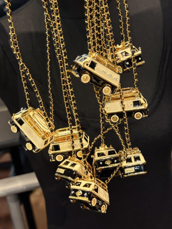 #110 A fashionable and high-end versatile necklace, a unique designer necklace with a small car design