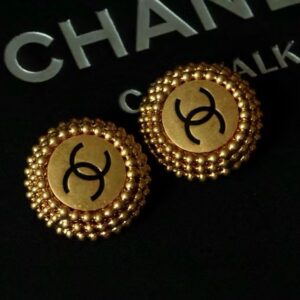 #95 Fashionable and high-end, versatile earrings, personalized designer earrings, ear clips, retro court-style ear clips and earrings