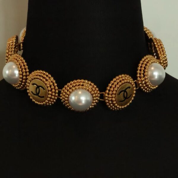 #95 Fashionable and high-end, versatile earrings, personalized designer earrings, ear clips, retro court-style ear clips and earrings - Image 6