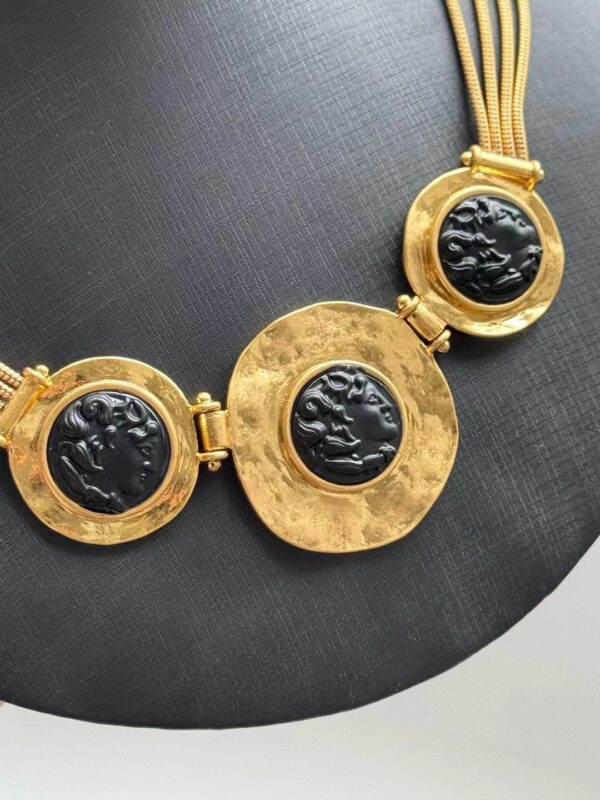 #103 Fashionable and high-end, versatile earrings, personalized designer style, exaggerated retro court style pearl earrings and necklace - Image 9