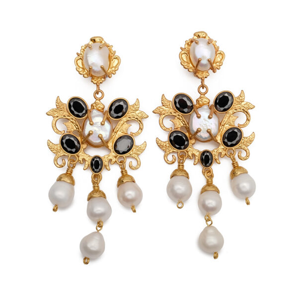 #2351 Fashionable Baroque natural pearl brass plated with 22K gold, court retro exaggerated ear clip, personalized niche earrings for women - Image 9