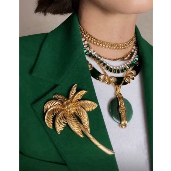 #1021 Vintage fashion high-grade sense golden coconut brooch small European and American exaggerated corsage exquisite luxury accessory pin