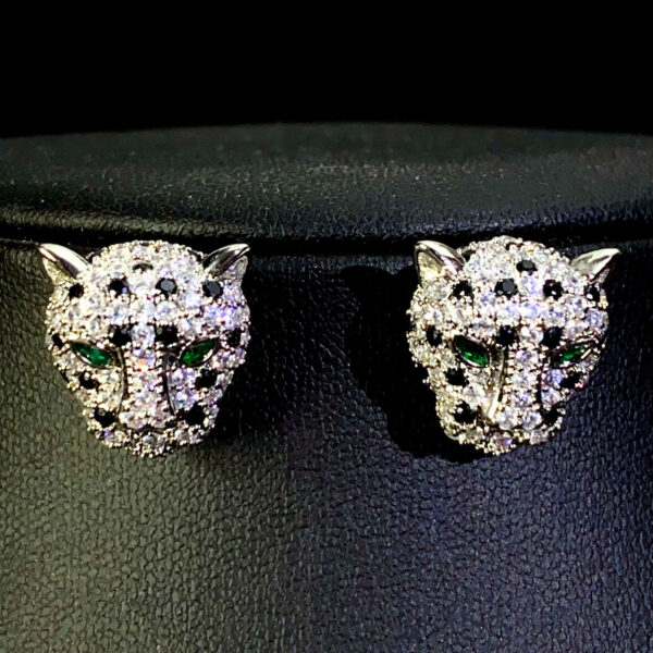 #81 Fashionable, individual and creative earrings, cute little leopard-shaped micro-inlaid zircon earrings, S925 silver needle leopard stud earrings, elegant and versatile designer earrings - Image 2