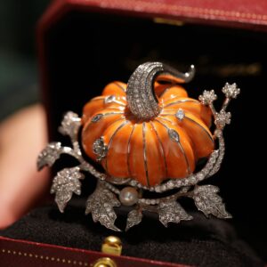 #93 Luxury design, niche creative hand drawn pumpkin brooch, brooch, clothing accessories, Halloween gifts, high-end fashion, versatile brooch