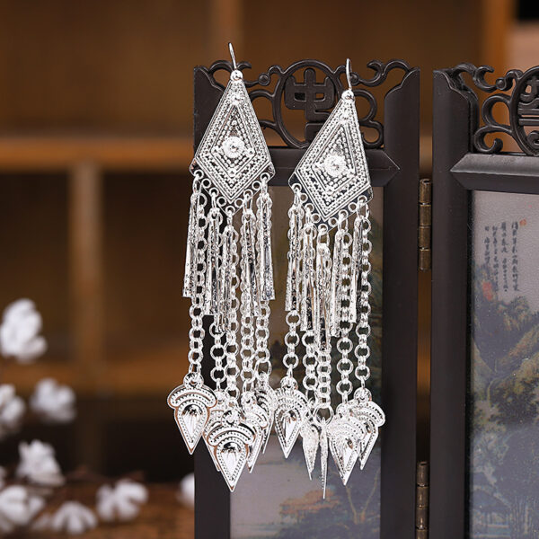 #1717 Retro fashion advanced sense of Chinese minority style Miao silver earrings for women geometric shape exaggerated fringe long earrings