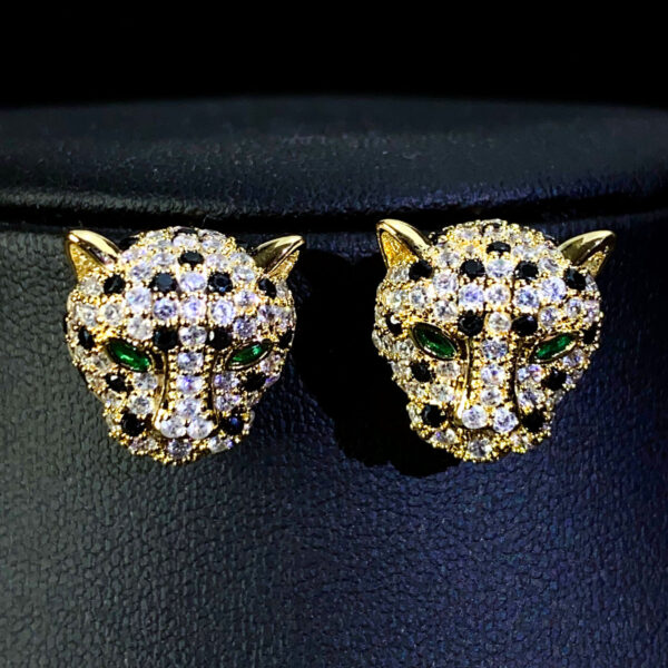 #81 Fashionable, individual and creative earrings, cute little leopard-shaped micro-inlaid zircon earrings, S925 silver needle leopard stud earrings, elegant and versatile designer earrings - Image 4