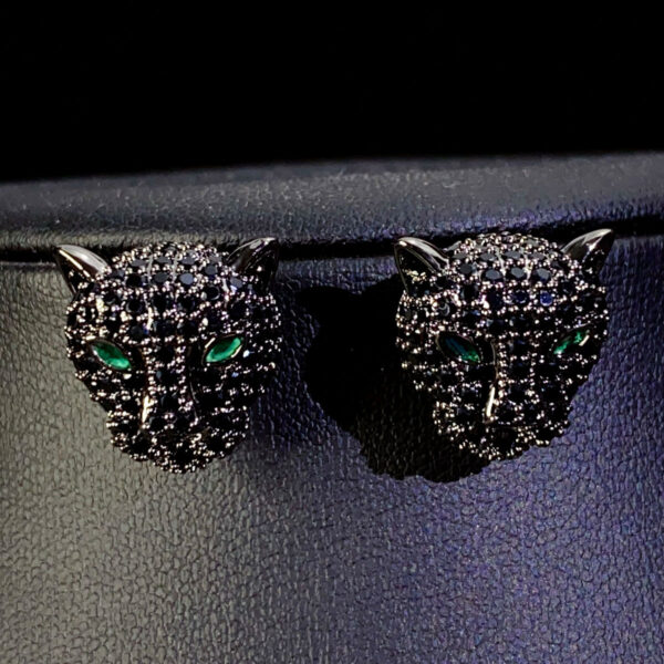 #81 Fashionable, individual and creative earrings, cute little leopard-shaped micro-inlaid zircon earrings, S925 silver needle leopard stud earrings, elegant and versatile designer earrings - Image 5