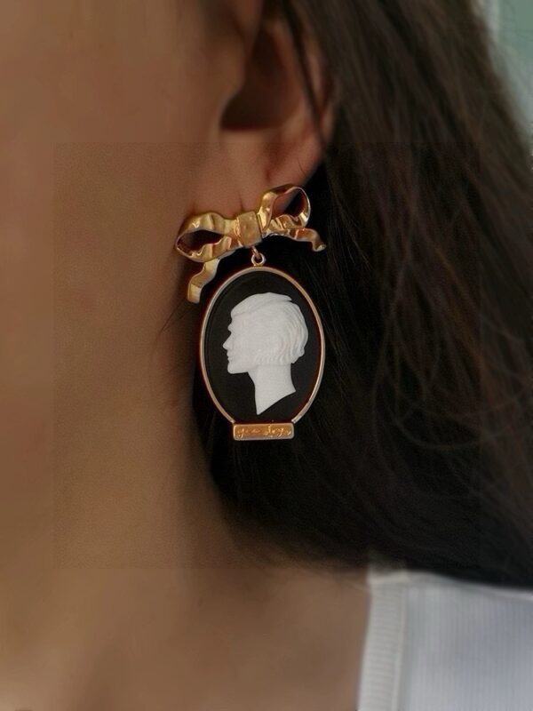 #300 Fashionable and high-end retro Necklace - Image 7