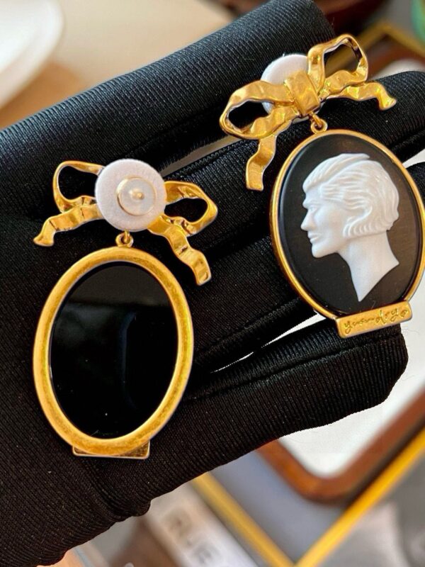 #300 Fashionable and high-end retro Necklace - Image 8