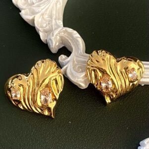 #2082 Vintage glass grape vine round ear clip earrings, niche, high-end, fashionable, exaggerated earrings for women  New brass antique style pounding pattern heart inlaid zircon asymmetrical earrings fashionable vintage earrings for women