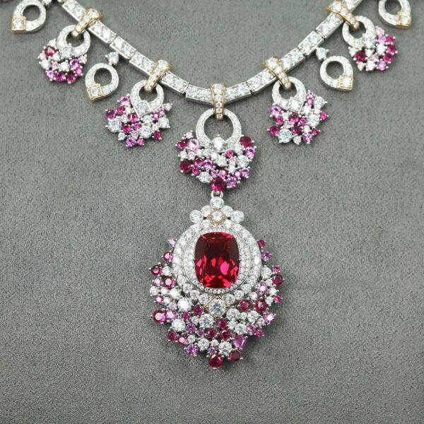 #145 Fashionable and high-end banquet necklace, exaggerated and individual design, court-style necklace - Image 3