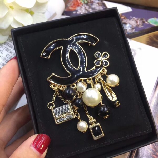 #119 Fashionable Minimalist High-End Earrings Retro Versatile Designer Earrings - Image 9