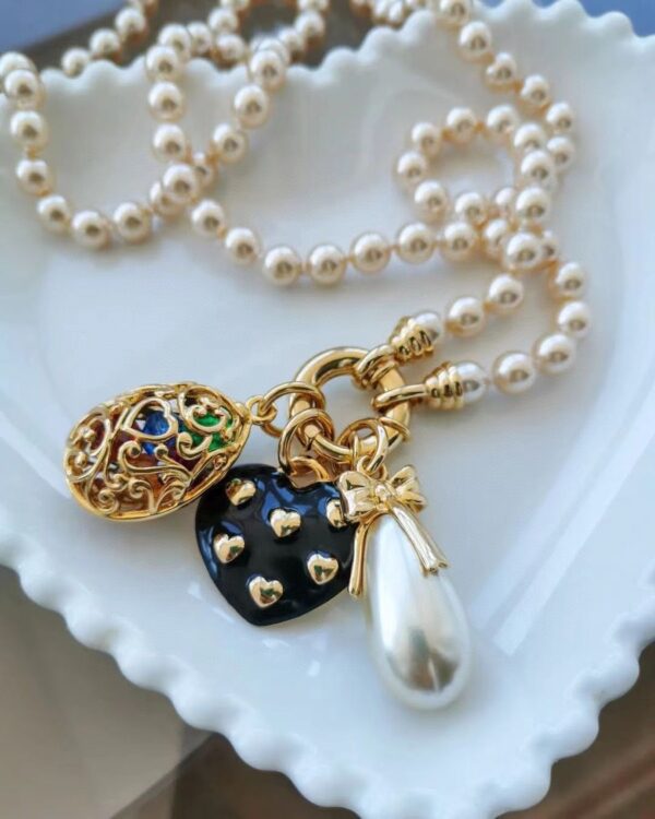 #126 Fashionable, simple and high-end style, European and American French zircon multi-pendant pearl long necklace, high-end style, niche sweater chain - Image 3