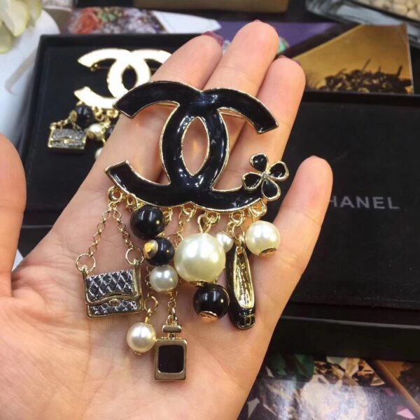 #119 Fashionable Minimalist High-End Earrings Retro Versatile Designer Earrings - Image 8