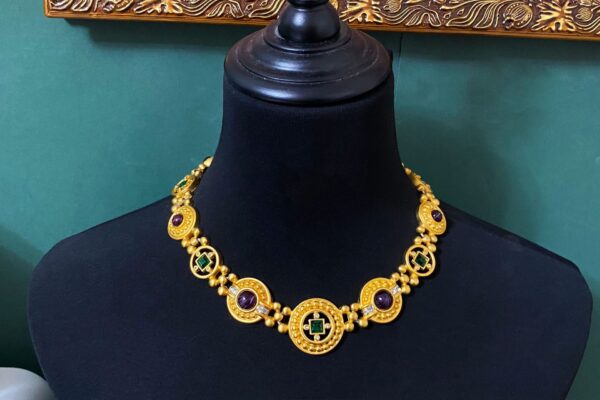 #131 Fashionable, simple and high-end necklace with unique design and retro glass pearl necklace - Image 4