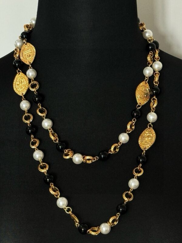 #112 Fashionable and high-end court-style necklace, a retro, versatile and uniquely designed long necklace - Image 4