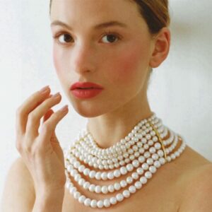 #132 Fashionable, simple and high-end necklace with unique design, retro glass multi-layer pearl necklace