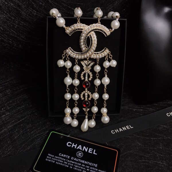 #133 Fashionable, simple and high-end necklace with unique design and retro glass pearl necklace - Image 3