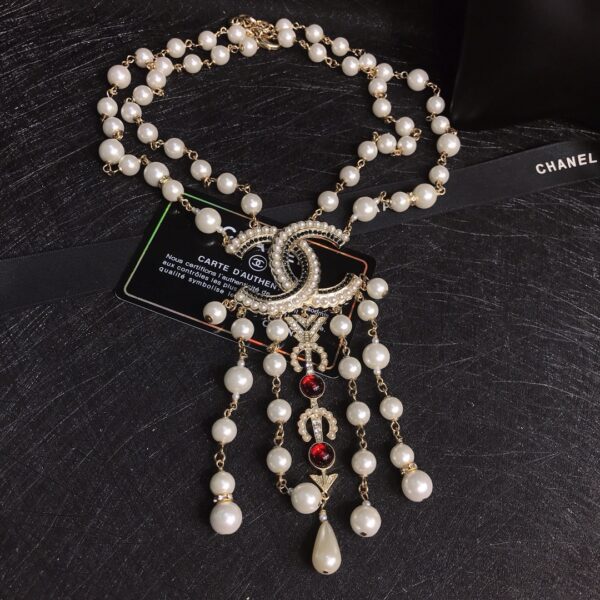 #133 Fashionable, simple and high-end necklace with unique design and retro glass pearl necklace - Image 4