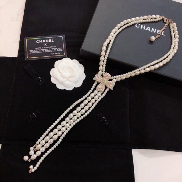 #136 Fashionable, simple and high-end long tassel necklace with unique design and retro glass pearl necklace - Image 7