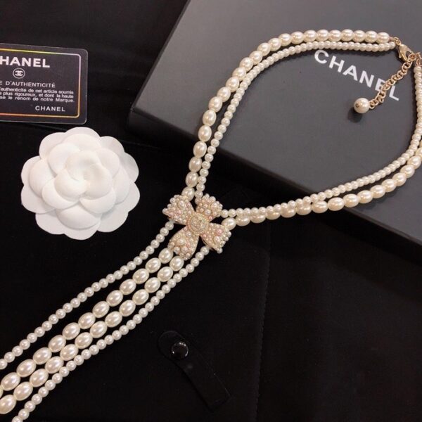 #136 Fashionable, simple and high-end long tassel necklace with unique design and retro glass pearl necklace - Image 8