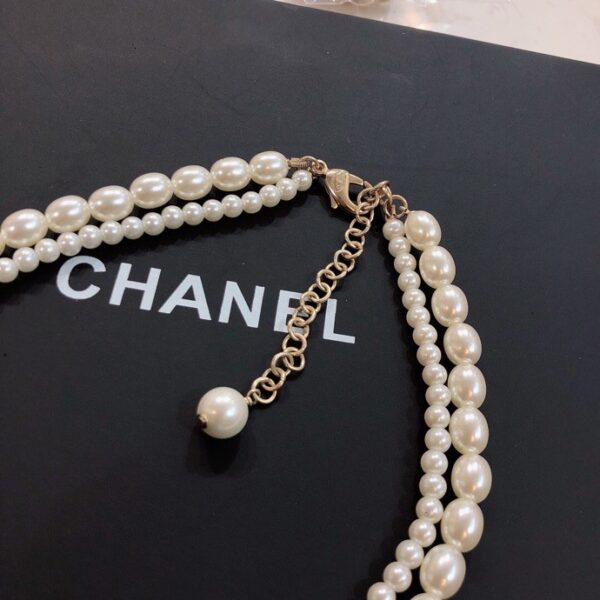 #136 Fashionable, simple and high-end long tassel necklace with unique design and retro glass pearl necklace - Image 9