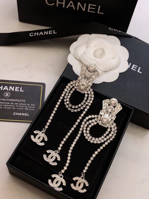 #141 Fashionable, exaggerated and high-end earrings with unique design and classic tassel earrings - Image 9
