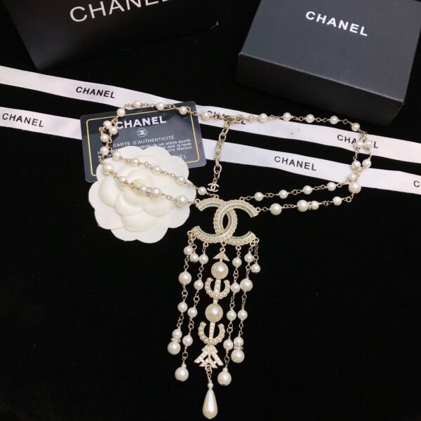 #142 Fashionable, exaggerated and high-end necklace with personalized design, retro classic pearl necklace - Image 6