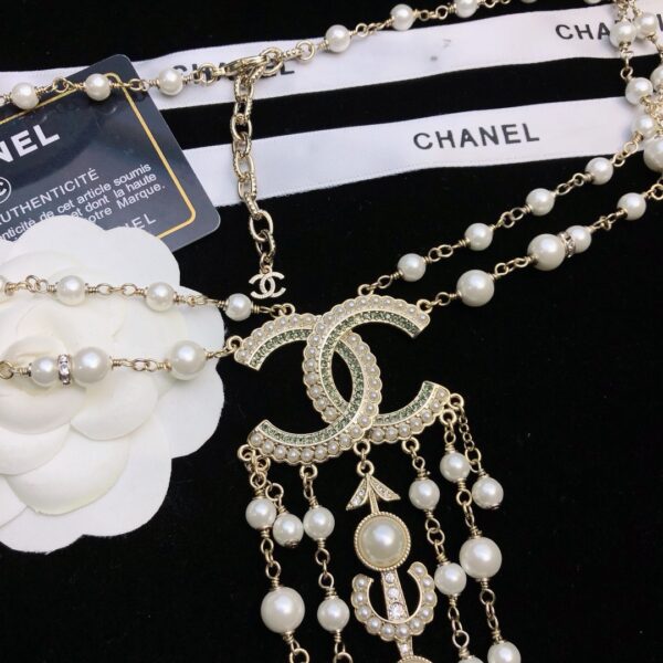 #142 Fashionable, exaggerated and high-end necklace with personalized design, retro classic pearl necklace - Image 8