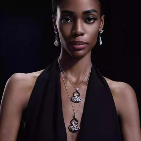 #127 Fashionable, simple and high-end Chinese-style necklace, personalized design, multi-layer necklace, single-layer necklace, Chinese-style auspicious cloud design earrings