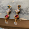 #143 Fashionable High-end Necklace with Unique design, retro court style, classic pearl and glass necklace - Image 4
