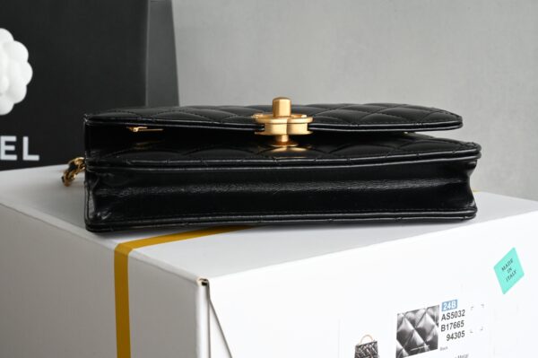 #154 CC 25s Classic handbag - Image 4