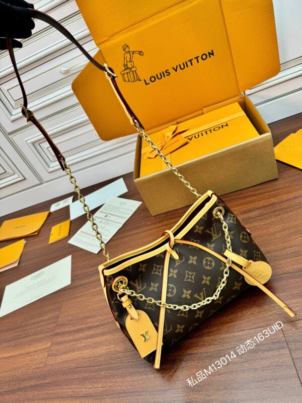#157 M13014 Classic handbag - Image 5