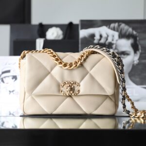 #153 CC 19bag Classic handbag