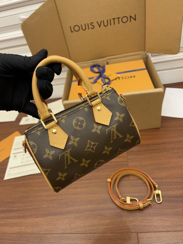 #160 M81085 Classic handbag - Image 3