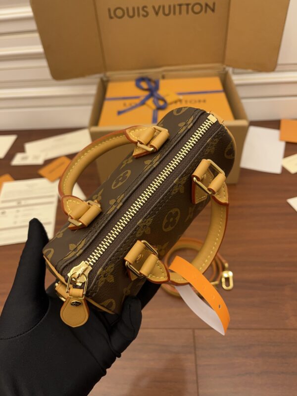 #160 M81085 Classic handbag - Image 6