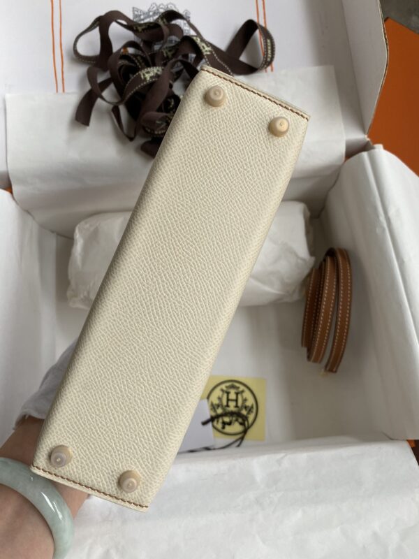 #156 Hms19cm classic handbag - Image 4