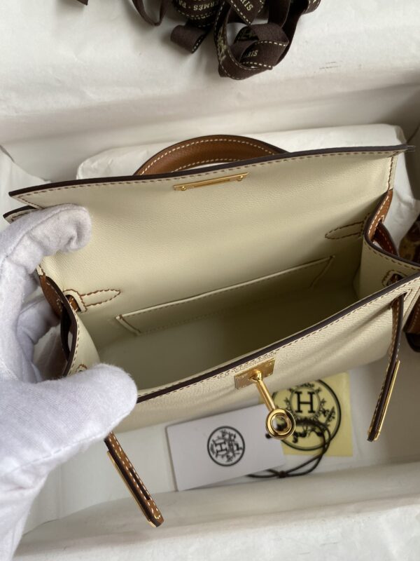#156 Hms19cm classic handbag - Image 9