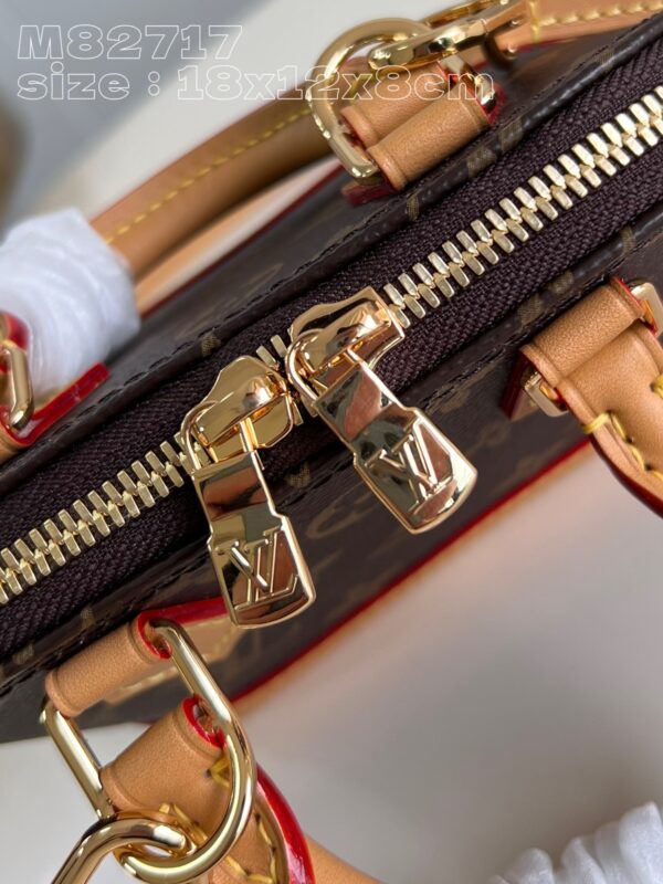 #161 M82717 Classic handbag - Image 9