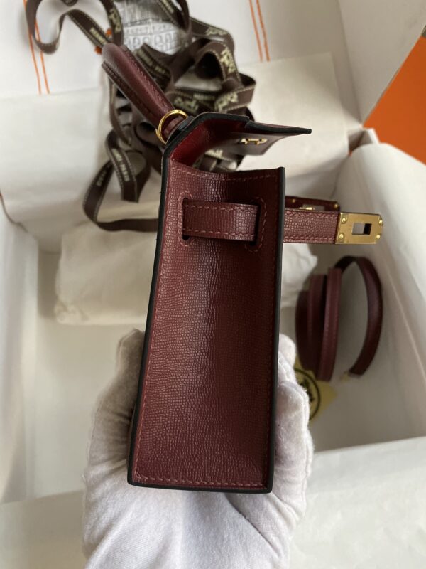 #158 M19cmh Classic red handbag - Image 7