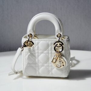 #163 44531Mini Classic handbag